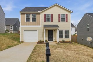 131 Colonial Walk, Pickens, SC 29671