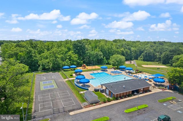 13201 MOSS RANCH LN, Fairfax, VA 22033