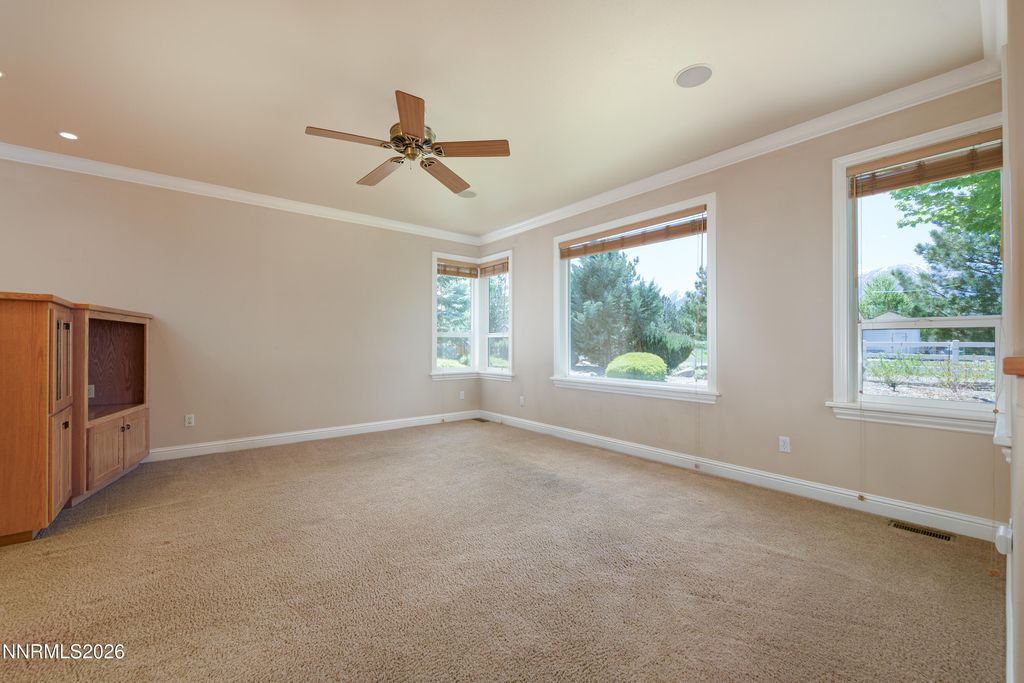 Image 12 of property listing at 1219 Keepsake Circle, Gardnerville, NV 89460