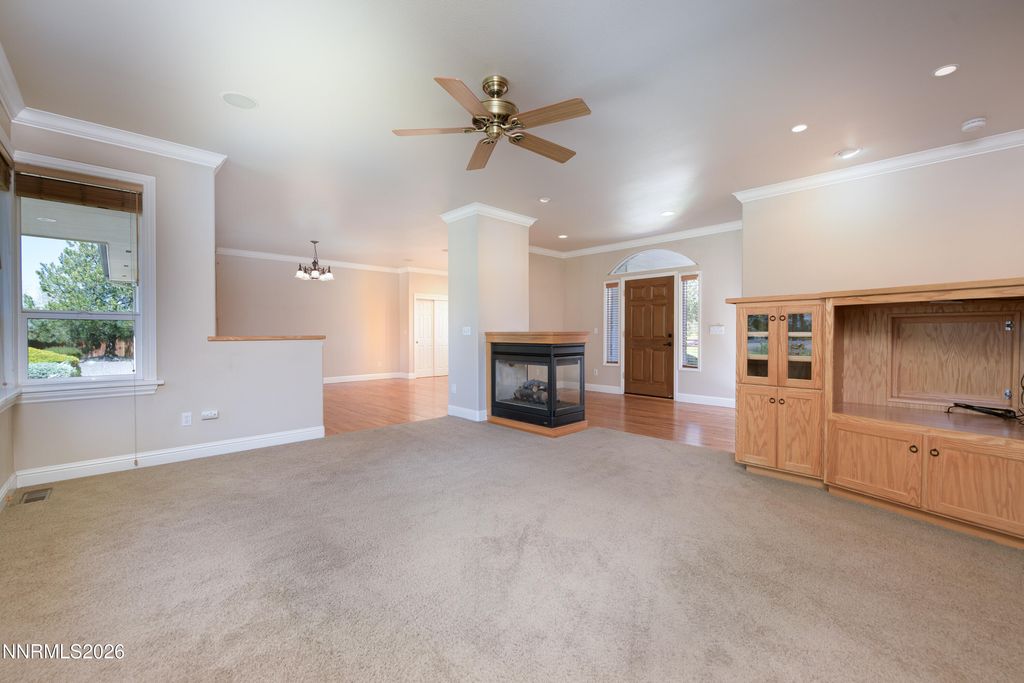 Image 14 of property listing at 1219 Keepsake Circle, Gardnerville, NV 89460