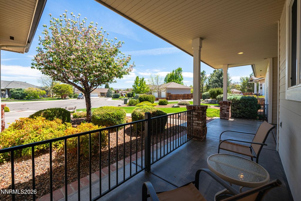 Image 4 of property listing at 1219 Keepsake Circle, Gardnerville, NV 89460