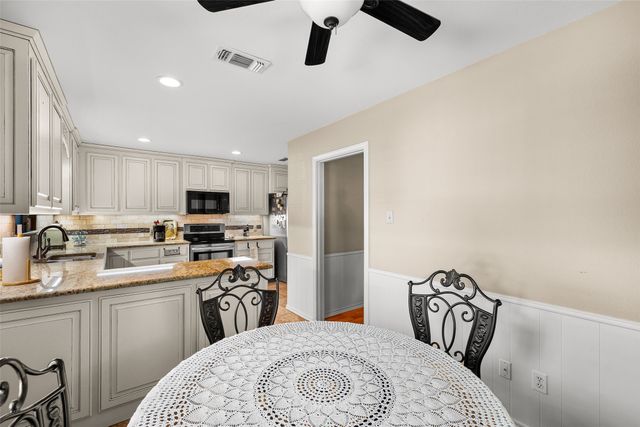 5110 Wedgefield Road, Granbury, TX 76049
