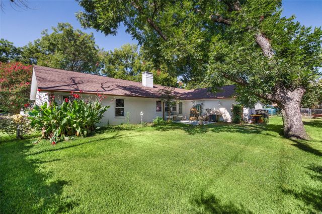 5110 Wedgefield Road, Granbury, TX 76049