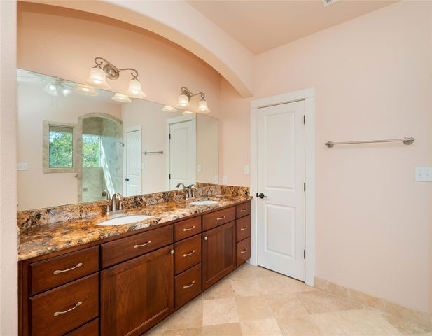 9907 Trails End RD 6, Leander, TX 78641
