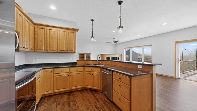 6389 Summit Pointe Road NW, Rochester, MN 55901