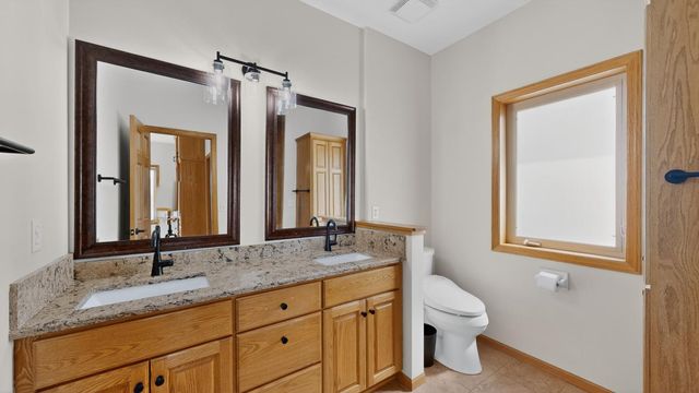 6389 Summit Pointe Road NW, Rochester, MN 55901