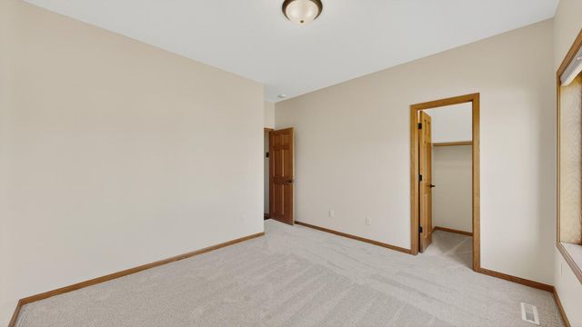 6389 Summit Pointe Road NW, Rochester, MN 55901