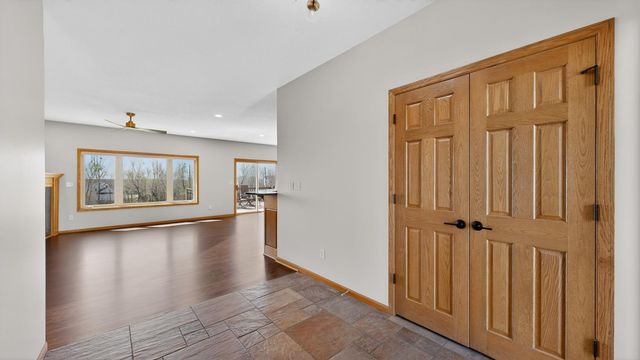 6389 Summit Pointe Road NW, Rochester, MN 55901