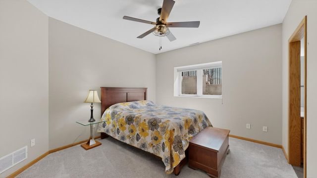 6389 Summit Pointe Road NW, Rochester, MN 55901