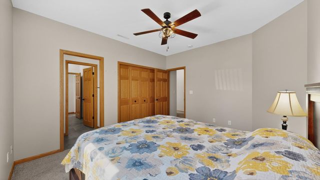 6389 Summit Pointe Road NW, Rochester, MN 55901