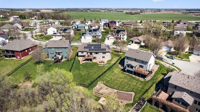 6389 Summit Pointe Road NW, Rochester, MN 55901