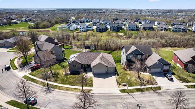 6389 Summit Pointe Road NW, Rochester, MN 55901
