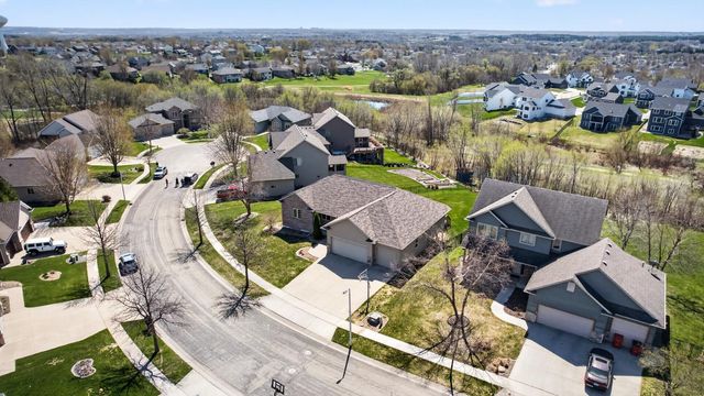 6389 Summit Pointe Road NW, Rochester, MN 55901
