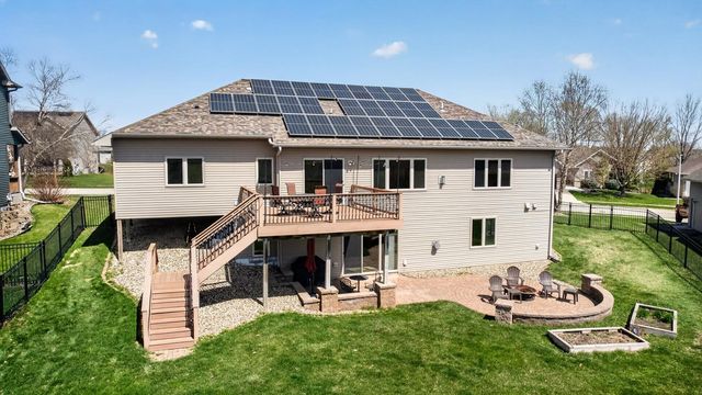 6389 Summit Pointe Road NW, Rochester, MN 55901