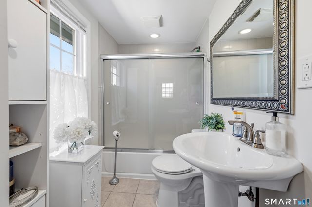 40 1st Street, Norwalk, CT 06855