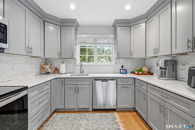 40 1st Street, Norwalk, CT 06855