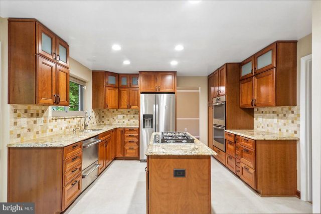11704 STONINGTON PL, Silver Spring, MD 20902