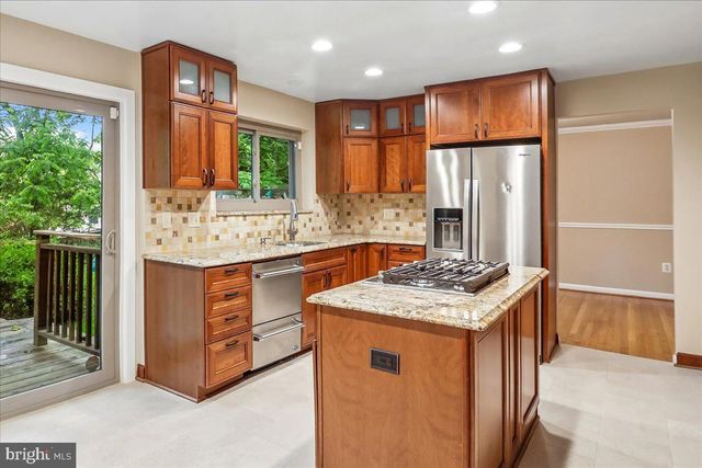 11704 STONINGTON PL, Silver Spring, MD 20902