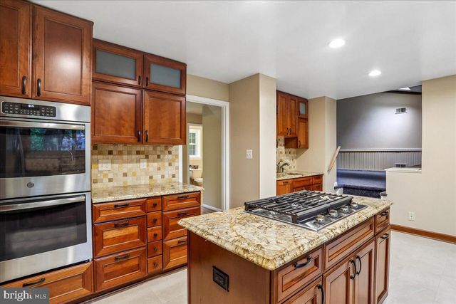 11704 STONINGTON PL, Silver Spring, MD 20902