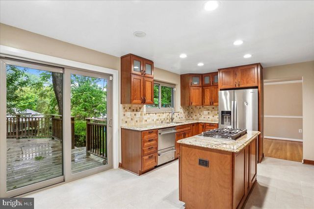 11704 STONINGTON PL, Silver Spring, MD 20902