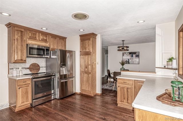 12306 W Green Mountain Drive, Lakewood, CO 80228