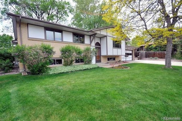 12306 W Green Mountain Drive, Lakewood, CO 80228