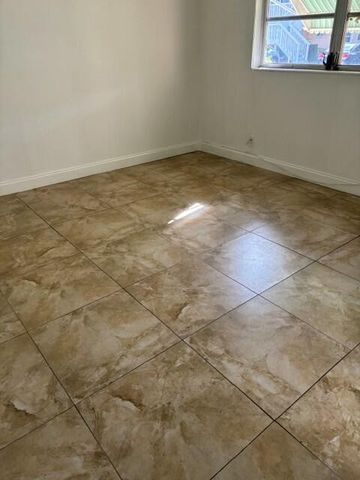 2131 NE 1st Court 105, Boynton Beach, FL 33435