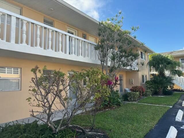 2131 NE 1st Court 105, Boynton Beach, FL 33435