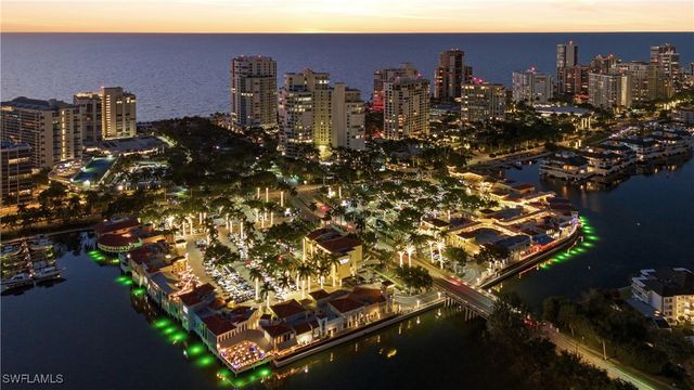 4916 Crayton RD, Naples, FL 34103