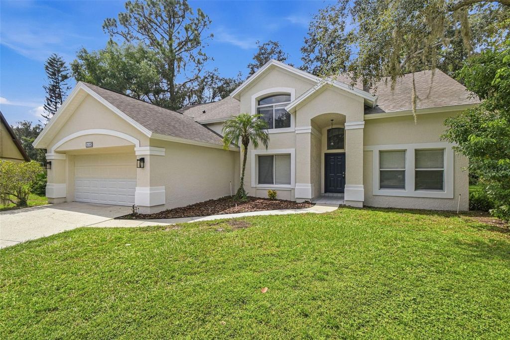 Image 2 of property listing at 16102 WARDEN PLACE, Tampa, FL 33647