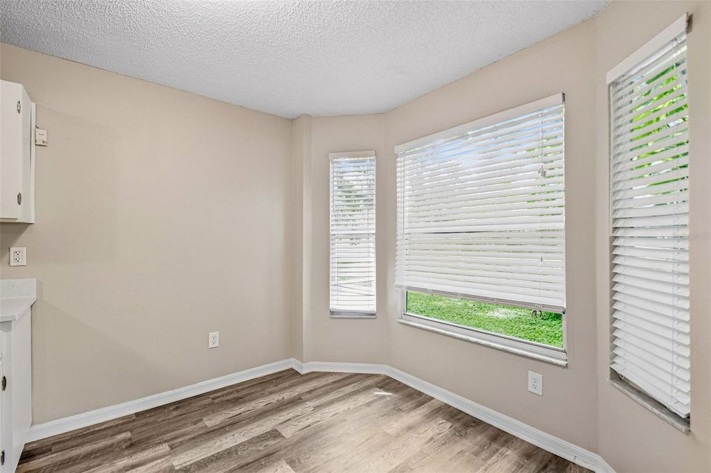 Image 25 of property listing at 16102 WARDEN PLACE, Tampa, FL 33647
