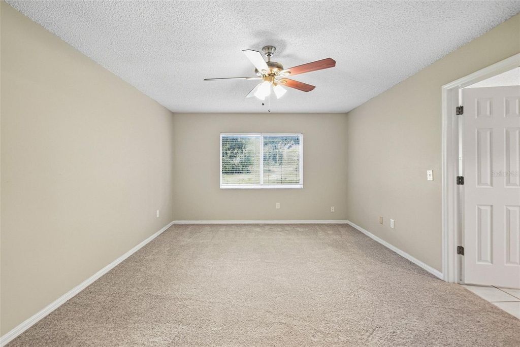 Image 30 of property listing at 16102 WARDEN PLACE, Tampa, FL 33647