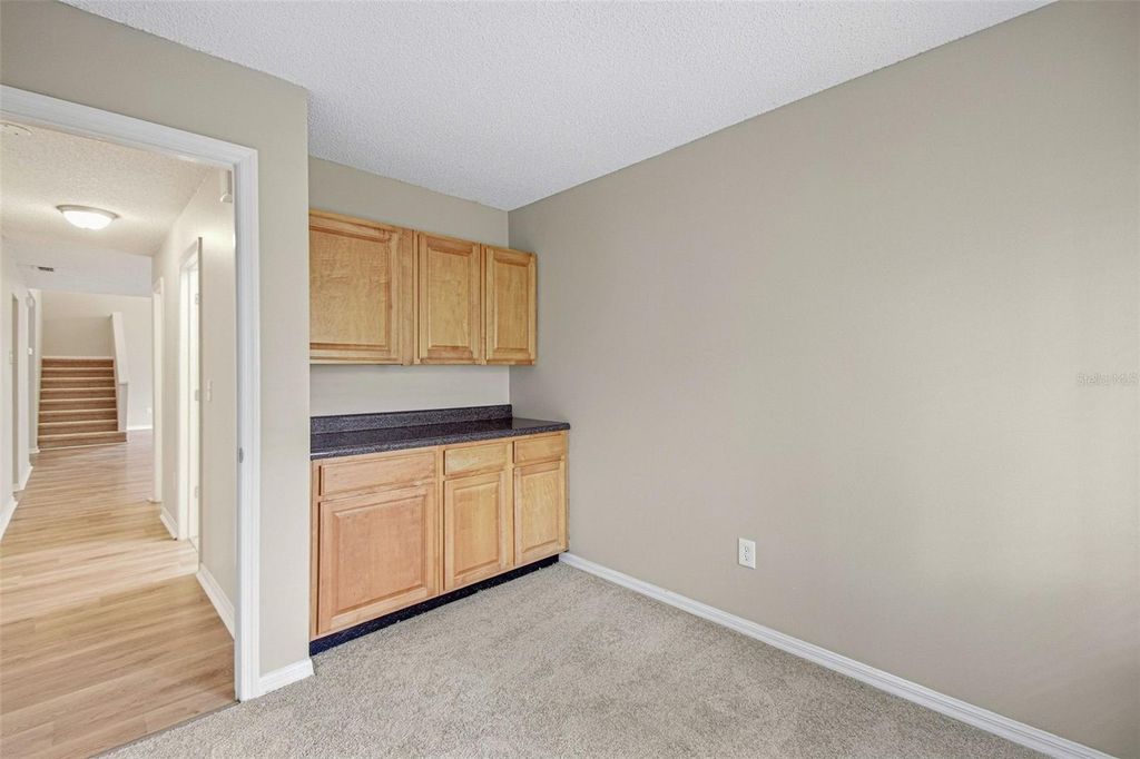 Image 40 of property listing at 16102 WARDEN PLACE, Tampa, FL 33647