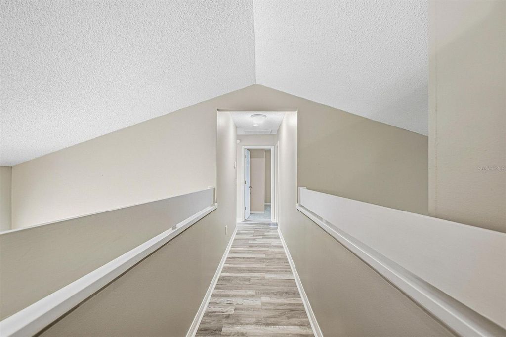 Image 41 of property listing at 16102 WARDEN PLACE, Tampa, FL 33647