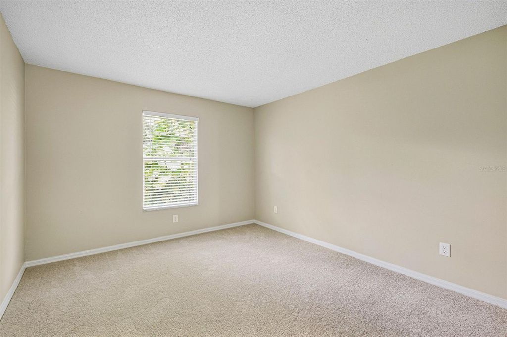 Image 44 of property listing at 16102 WARDEN PLACE, Tampa, FL 33647