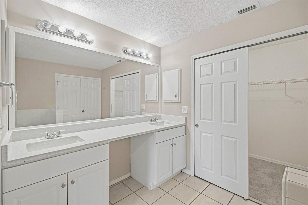 Image 51 of property listing at 16102 WARDEN PLACE, Tampa, FL 33647