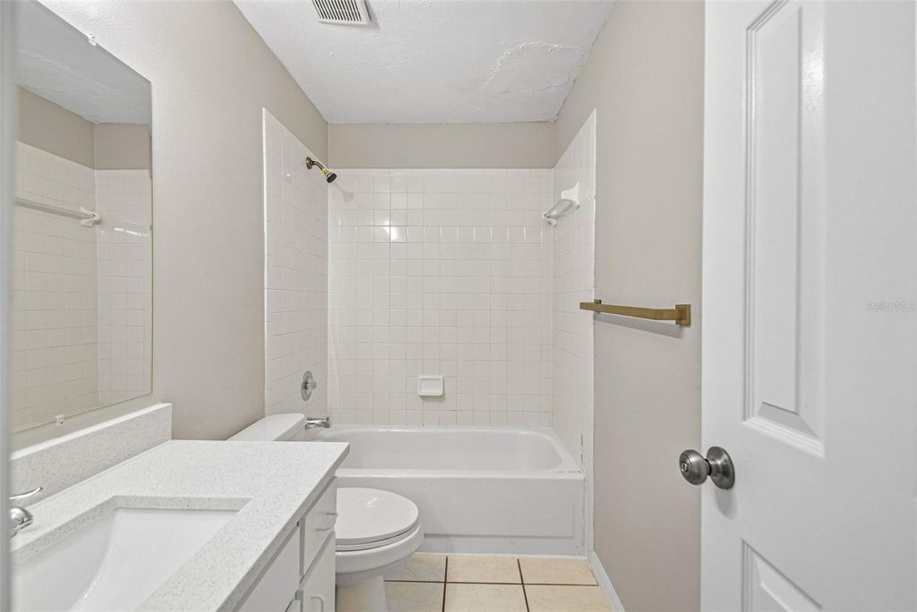 Image 52 of property listing at 16102 WARDEN PLACE, Tampa, FL 33647