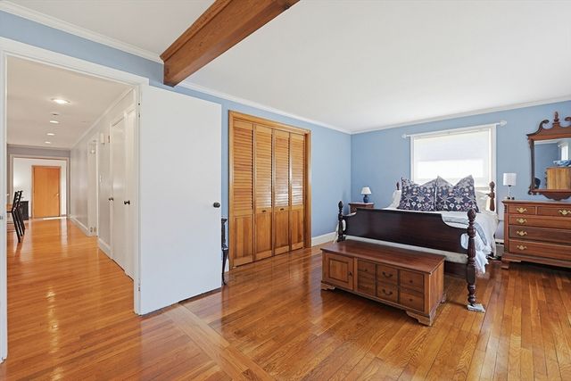 27 Lincoln St, Andover, MA 01810