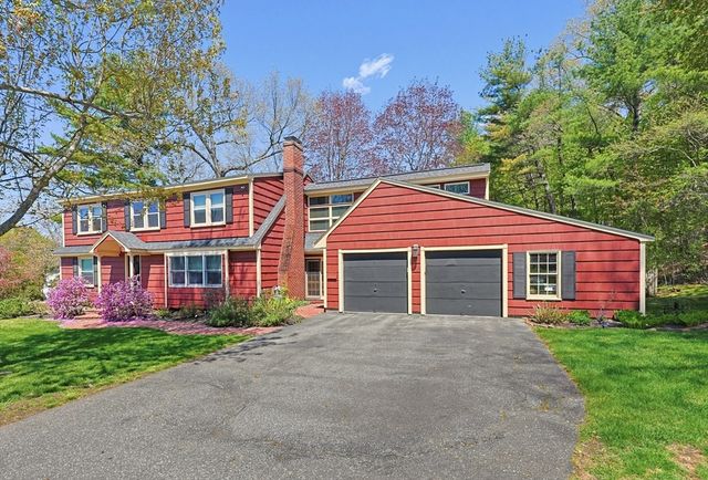 27 Lincoln St, Andover, MA 01810