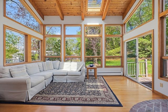 27 Lincoln St, Andover, MA 01810