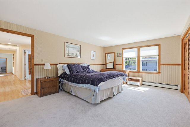 27 Lincoln St, Andover, MA 01810