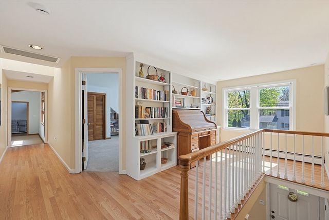 27 Lincoln St, Andover, MA 01810