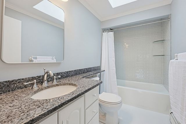 27 Lincoln St, Andover, MA 01810