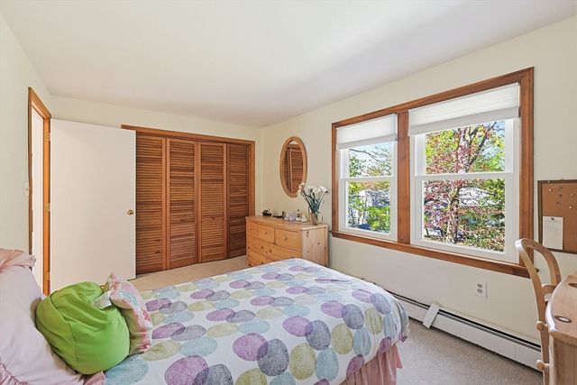 27 Lincoln St, Andover, MA 01810