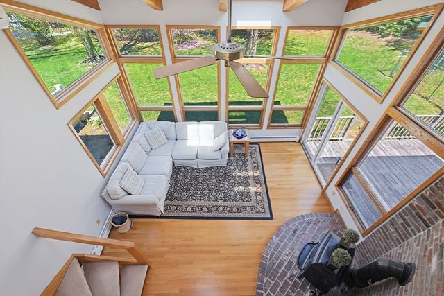 27 Lincoln St, Andover, MA 01810