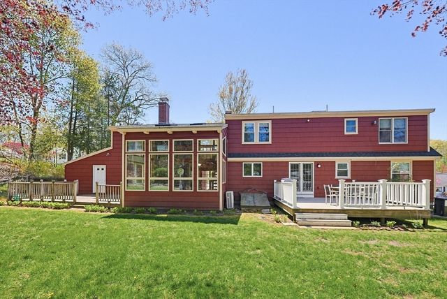 27 Lincoln St, Andover, MA 01810