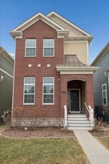24 N Lincoln Lane, Arlington Heights, IL 60004
