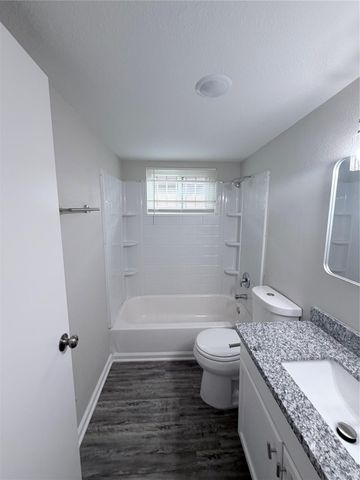 7705 Parker Road, Houston, TX 77016