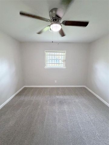 7705 Parker Road, Houston, TX 77016