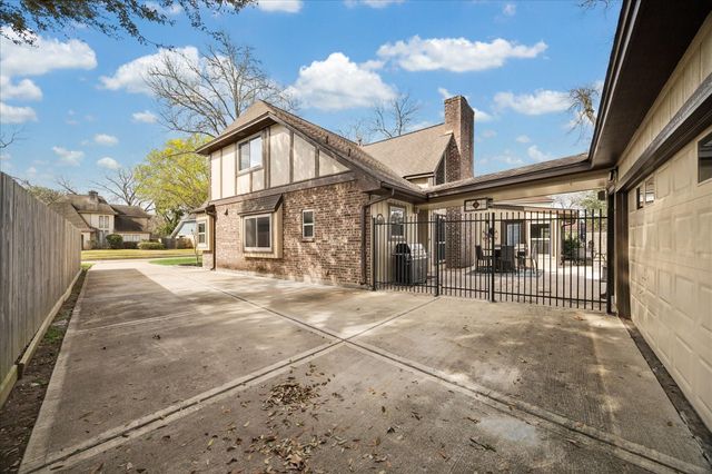 1207 Deerfield Road, Richmond, TX 77406